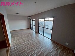 新泉関ハイツ 3階2LDKのリビング/ダイニング