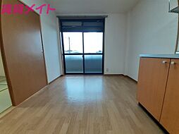 花水木 2階2DKのリビング/ダイニング