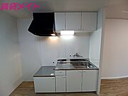 同建物の別部屋反転写真です