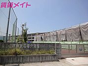 津市立芸濃中学校 1421m