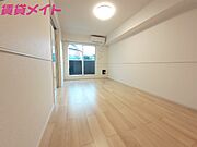 同タイプ部屋反転写真です。