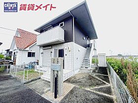 パレントル　ラブ Ａ A ｜ 三重県津市住吉町（賃貸アパート1LDK・1階・45.54㎡） その1