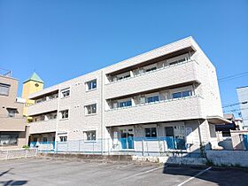 シャーメゾン　栄町 205 ｜ 三重県津市栄町４丁目（賃貸アパート1LDK・2階・49.96㎡） その1