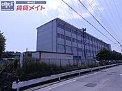 津市立一身田中学校 3551m