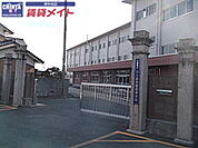 津市立東橋内中学校 950m
