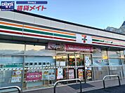 セブンイレブン津エアポートライン前店 459m