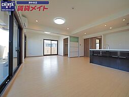 コーディアルコート　津 3階2LDKのリビング/ダイニング