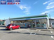 ファミリーマート津河芸町中別保店 1629m