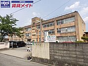 津市立一身田小学校 1212m