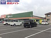ぎゅーとらラブリー芸濃店 455m