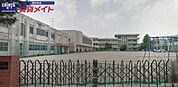 津市立豊津小学校 687m