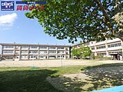 津市立安東小学校 1422m