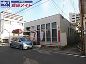津新町郵便局 2429m