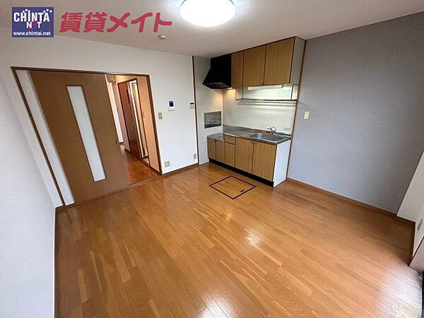 ロビンスII C｜三重県津市白塚町(賃貸テラスハウス2DK・1階・53.00㎡)の写真 その3