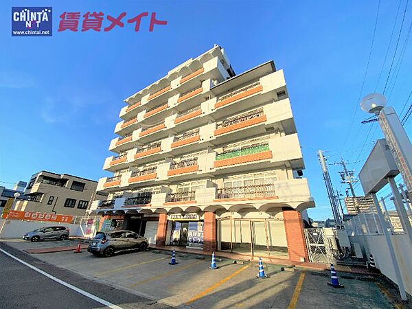 ロイヤルハイツ白子駅 410｜三重県鈴鹿市白子駅前(賃貸マンション3LDK・4階・58.30㎡)の写真 その1