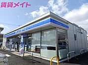 ローソン鈴鹿白子四丁目店 276m