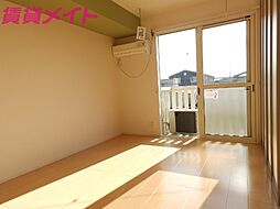 アズール 2階2DKのリビング/ダイニング