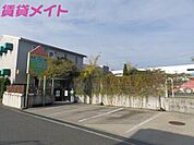 サラナ保育園 715m