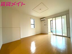 メイプルヴィラII 1階1LDKのリビング/ダイニング