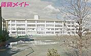 鈴鹿市立鼓ケ浦中学校 1041m