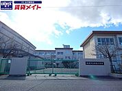 鈴鹿市立桜島小学校 1017m