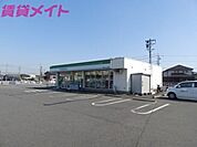 ファミリーマート鈴鹿サーキット前店 456m