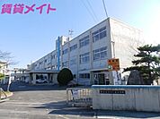 鈴鹿市立一ノ宮小学校 137m