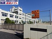 鈴鹿市立長太小学校 383m