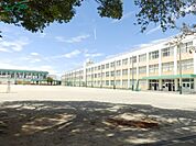 伊勢市立小俣小学校 936m