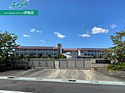 玉城町立田丸小学校 1300m