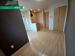 グリーンハイム小俣 2階1LDKのリビング/ダイニング