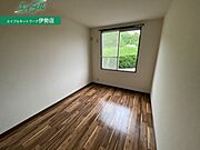 別部屋反転参考写真です