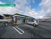 ファミリーマート伊勢小俣西店 1297m