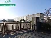 明和町立明和中学校 741m