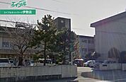 伊勢市立港中学校 997m
