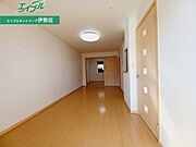 同型参考写真です