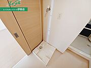 同型参考写真です