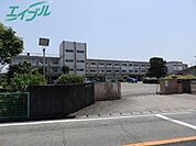 松阪市立嬉野中学校 2872m