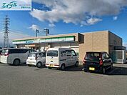 ファミリーマート三雲柳原店 269m