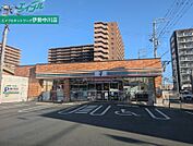 セブンイレブン津市久居駅前店 1022m