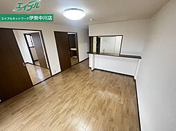 ハイム中川III 4階3LDKのリビング/ダイニング