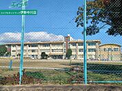 松阪市立中川小学校 922m