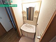 同一物件の別部屋の写真です。