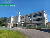 津市立久居西中学校 801m
