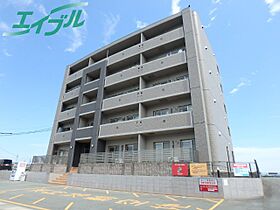 ル・クール 102 ｜ 三重県松阪市市場庄町（賃貸マンション1LDK・1階・51.84㎡） その1