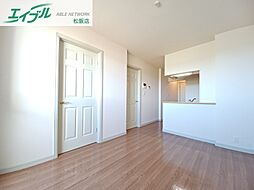 エルシャトーIII 2階2LDKのリビング/ダイニング