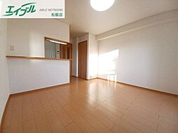 ボニートI 2階1LDKのリビング/ダイニング