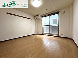 サープラス城南 1階1Kのリビング/ダイニング