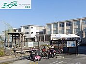 松阪市立幸小学校 84m