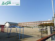 明和町立上御糸小学校 2038m